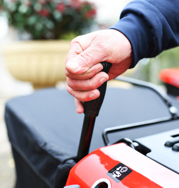 LT62MRL/ LT62HRL - 24" Lawnriders for home-owners who wants the manoeuvrability and comfort.
