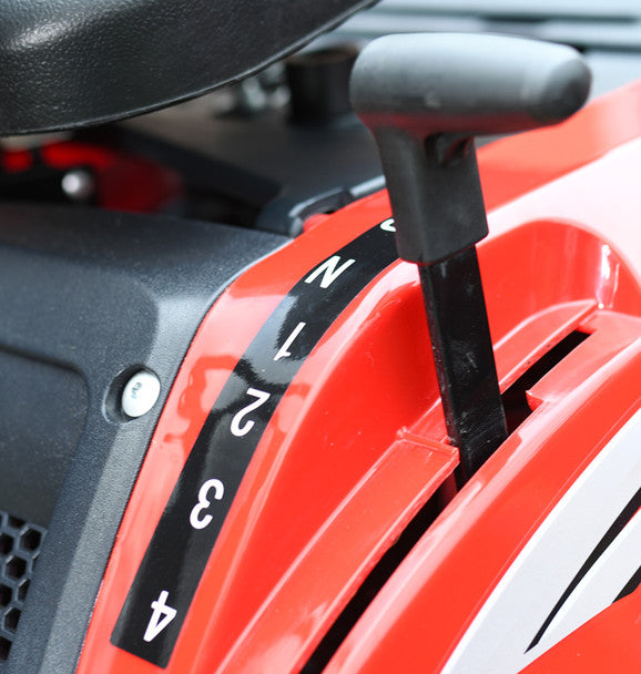 LT62MRL/ LT62HRL - 24" Lawnriders for home-owners who wants the manoeuvrability and comfort.