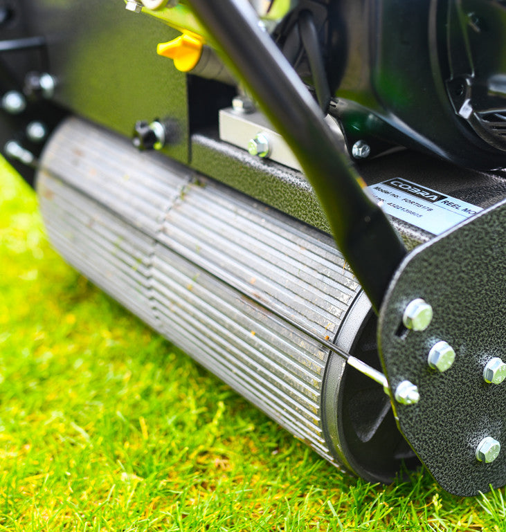 Close up Image of Cobra fortis 17b rear split roller on a lawn