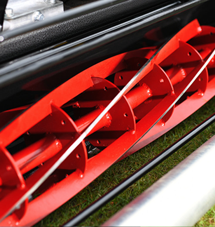 Cobra Fortis 17b bright red  6 blade cartridge, close up image 